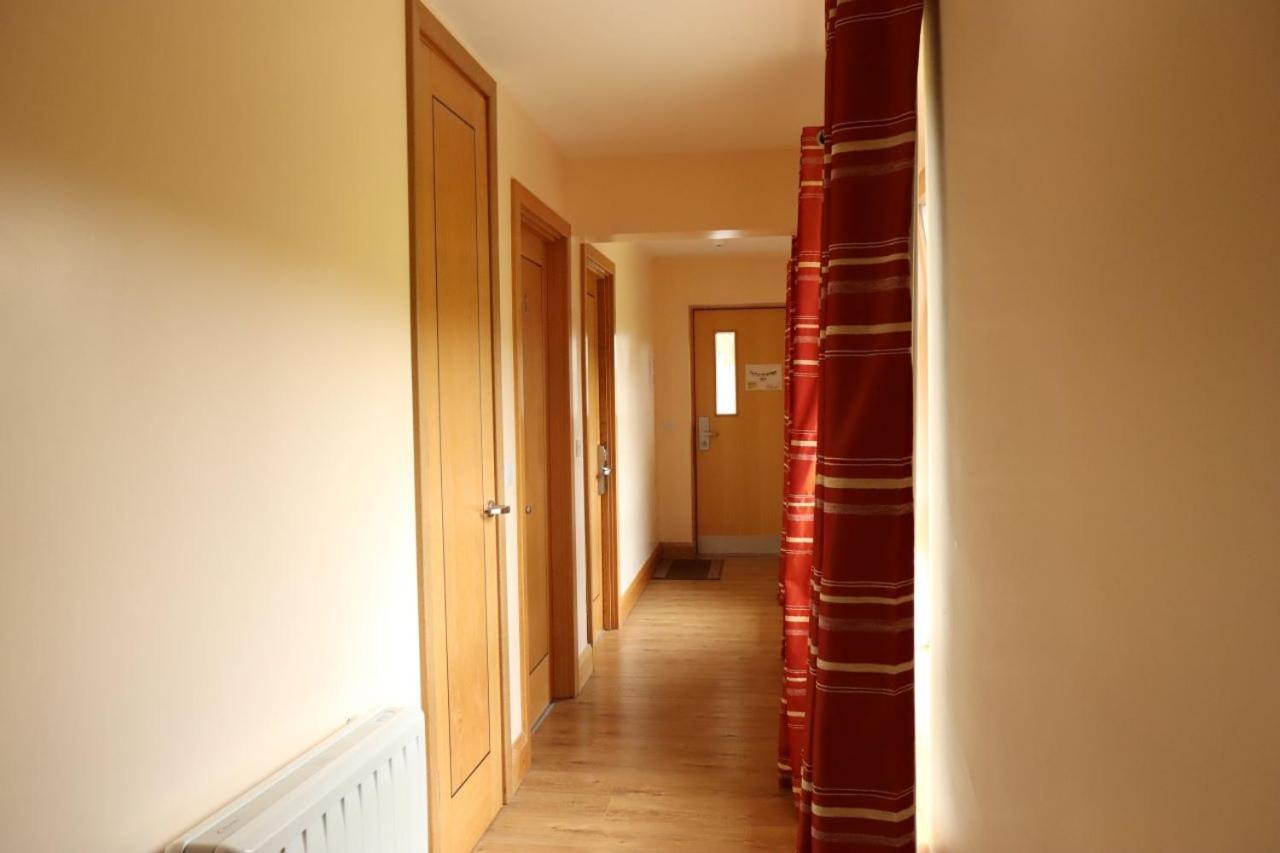 St Angela'S Lakeside Aparthotel Sala Sligo Exterior foto